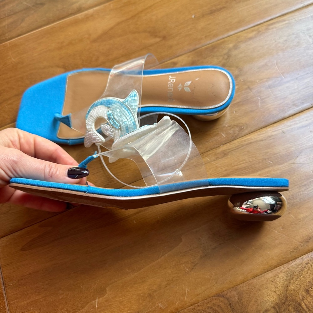 NWT J. Renee Rhinestone Dolphin Clear Vinyl Thong Sandals Sz 6 (no original box) - Picture 12 of 13
